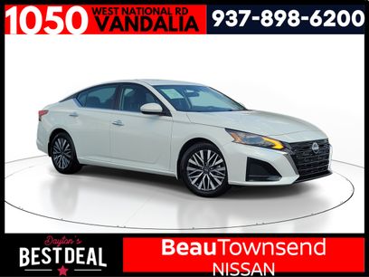 Used 2023 Nissan Altima 2.5 SV w/ SV Premium Package