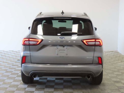 Used 2024 Ford Escape ST-Line image 4