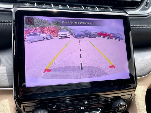 Used 2023 Jeep Grand Cherokee Limited w/ Trailer Tow Prep Group (B) RWD image 26