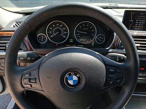 Used 2013 BMW 328i xDrive Sedan AWD/4WD image 19