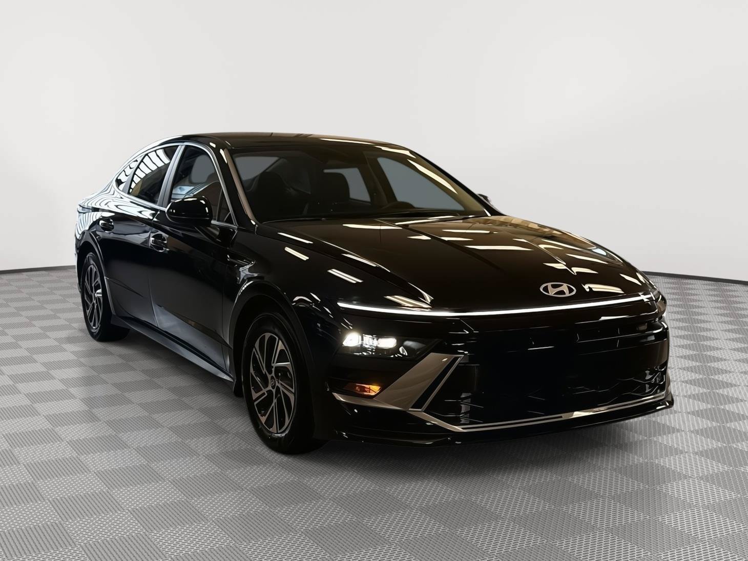 New 2026 Hyundai Sonata Blue FWD image 3