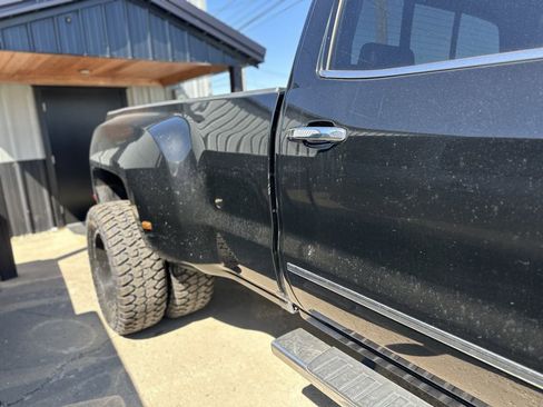 Used 2019 GMC Sierra 3500 Denali w/ Duramax Plus Package image 6