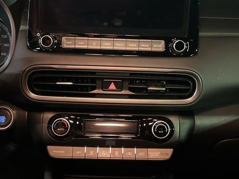 Certified 2023 Hyundai Kona SEL w/ Convenience Package FWD image 8