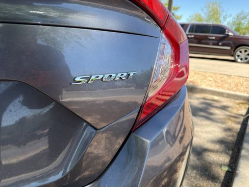 Used 2019 Honda Civic Sport image 6