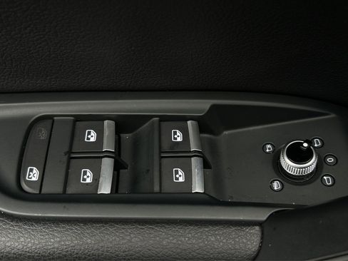 Used 2018 Audi Q5 2.0T Premium image 41