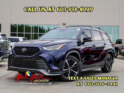 Used 2022 Toyota Highlander XSE image 1