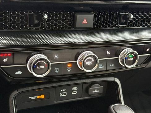 Used 2023 Honda CR-V EX-L image 17