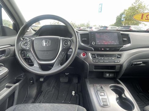 Used 2021 Honda Ridgeline Sport image 11