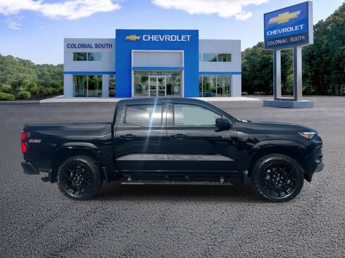 Certified 2024 Chevrolet Colorado Z71 w/ LPO, Dark Essentials Package image 7