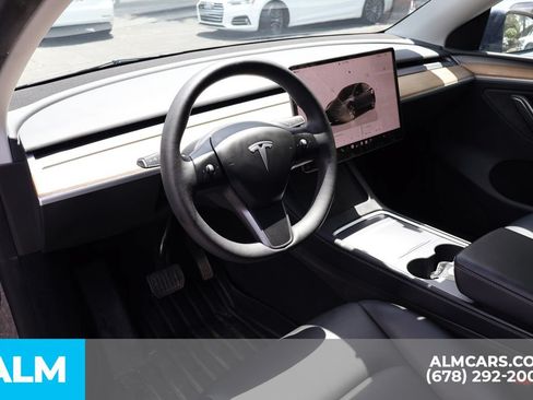 Used 2023 Tesla Model Y AWD image 10