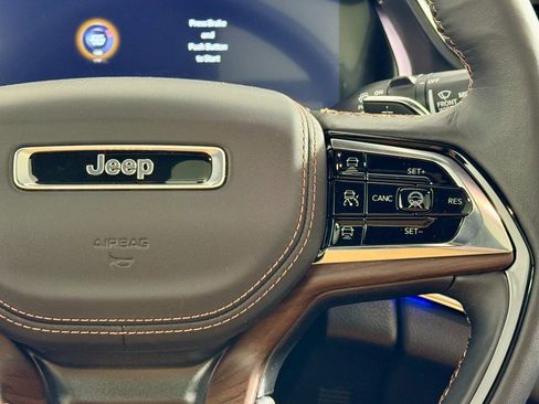 New 2025 Jeep Grand Cherokee L Summit w/ Obsidian Package image 26