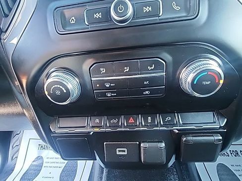 Used 2020 GMC Sierra 1500 4x4 Crew Cab w/ Sierra Value Package image 15