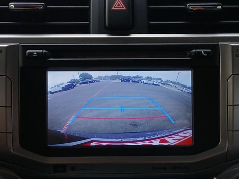 Used 2019 Toyota 4Runner Limited AWD/4WD image 9