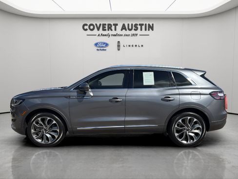 Used 2023 Lincoln Nautilus Reserve w/ Equipment Group 201A AWD/4WD image 2
