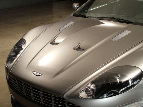 Used 2009 Aston Martin DBS Coupe RWD image 43