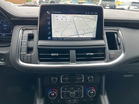 Used 2022 Chevrolet Tahoe LT w/ LT Signature Package AWD/4WD image 19