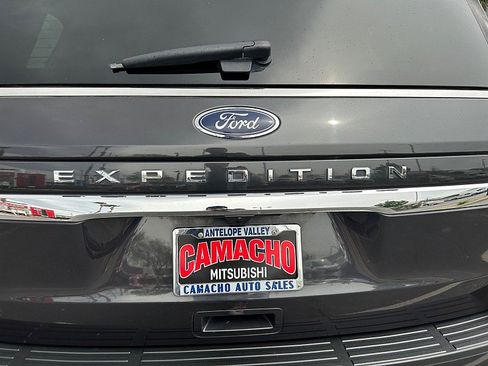 Used 2024 Ford Expedition Limited RWD image 14