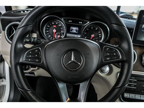 Used 2018 Mercedes-Benz GLA 250 4MATIC image 17