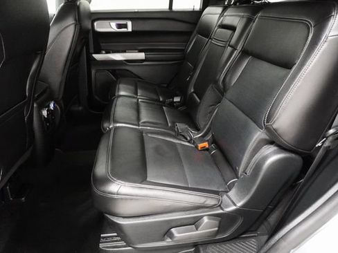 Used 2024 Ford Explorer Limited AWD/4WD image 29