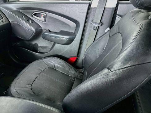 Used 2011 Hyundai Tucson Limited w/ Premium Pkg 3 AWD/4WD image 24