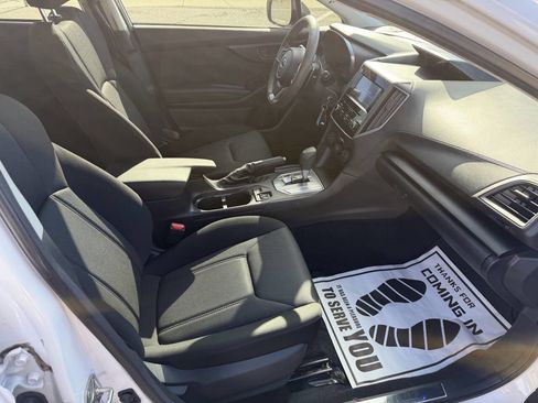 Used 2019 Subaru Impreza 2.0i Premium image 15