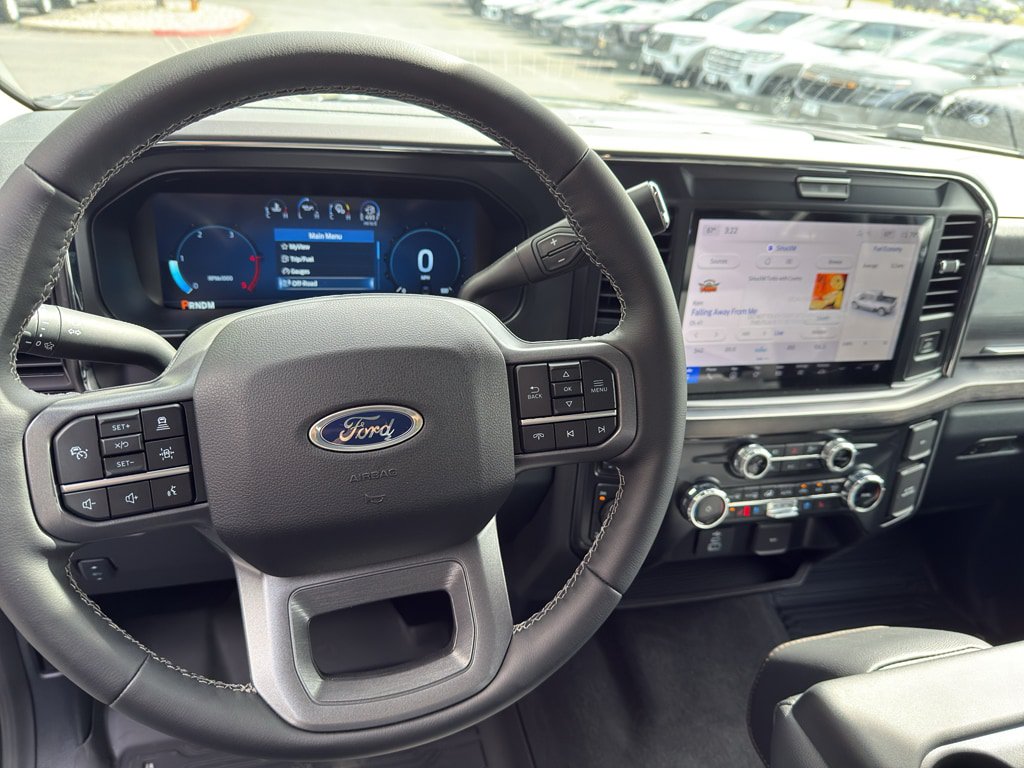 New 2026 Ford F350 Lariat w/ Black Appearance Package AWD/4WD image 17