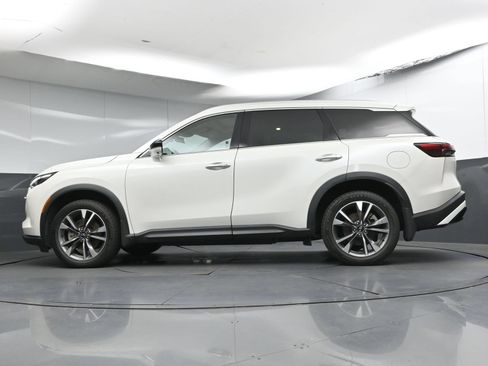 Used 2023 INFINITI QX60 Luxe w/ Performance Audio Package FWD image 32
