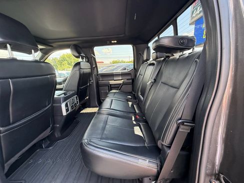 Used 2018 Ford F150 Lariat w/ Equipment Group 502A Luxury AWD/4WD image 19