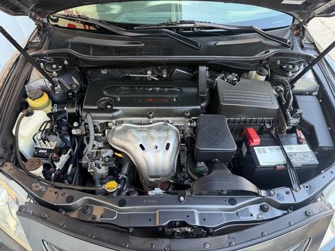 Used 2009 Toyota Camry LE FWD image 19