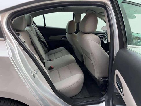 Used 2013 Chevrolet Cruze Eco image 12