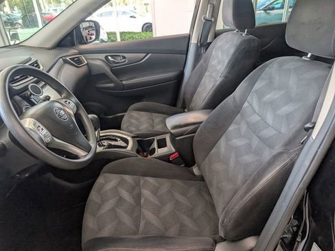 Used 2014 Nissan Rogue SV w/ SV Premium Package image 5