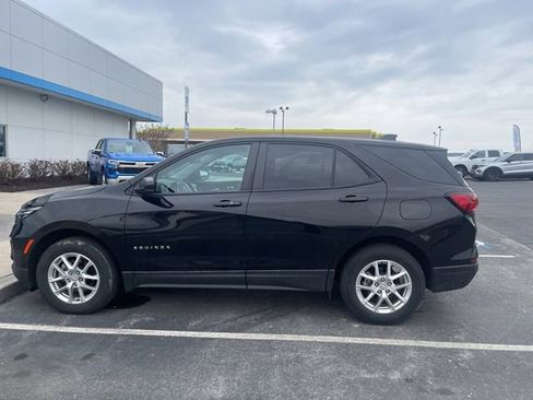 Used 2023 Chevrolet Equinox LS w/ LS Convenience Package image 8