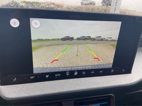 New 2026 Ford Maverick XLT AWD/4WD image 25