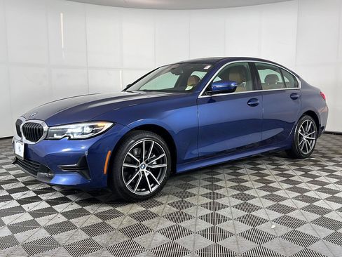 Used 2022 BMW 330i xDrive Sedan w/ Premium Package 2 AWD/4WD image 12