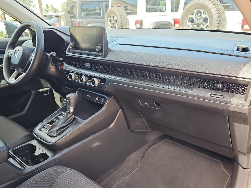 Used 2025 Honda CR-V LX image 32