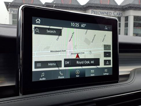 Used 2022 Lincoln Corsair AWD w/ Premium Package image 9