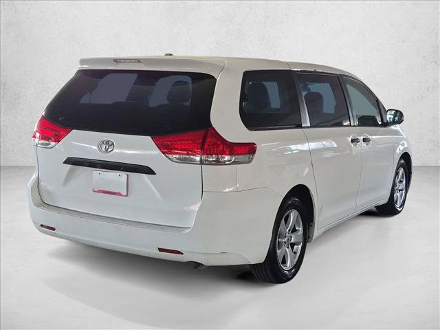Used 2013 Toyota Sienna L FWD image 5