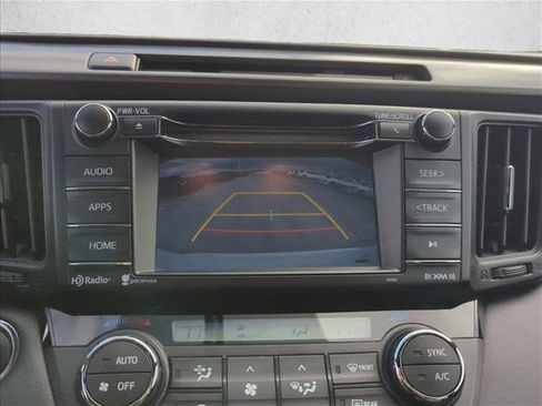 Used 2016 Toyota RAV4 SE image 16