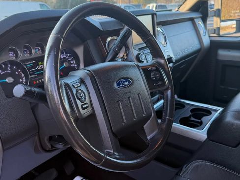 Used 2016 Ford F250 Lariat w/ Lariat Ultimate Package AWD/4WD image 28