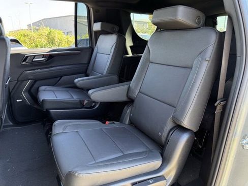 New 2026 Chevrolet Suburban LT w/ Comfort Package image 23