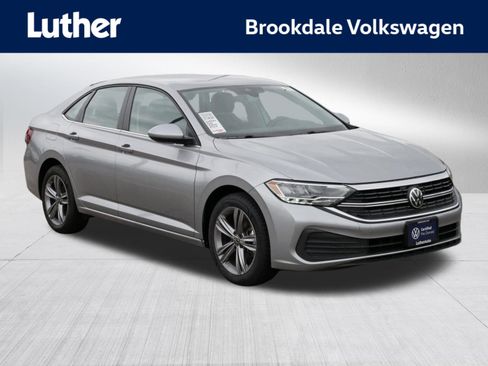 Used 2024 Volkswagen Jetta SE FWD image 1