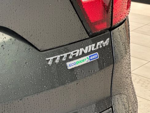 Certified 2019 Ford Escape Titanium image 28