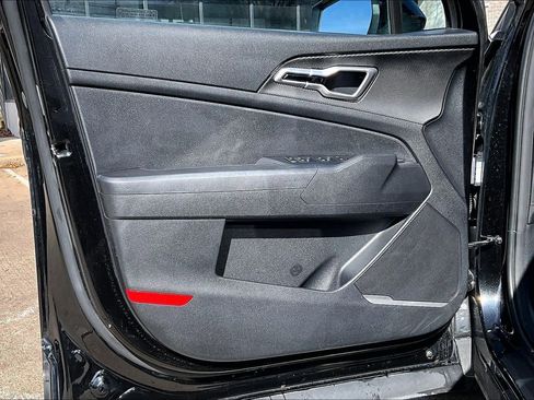 Used 2024 Kia Sportage LX image 21