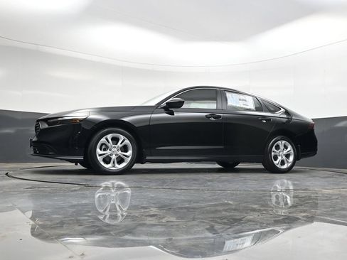 Certified 2026 Honda Accord LX image 30
