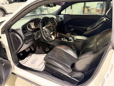 Used 2016 Dodge Challenger R/T Plus RWD image 12
