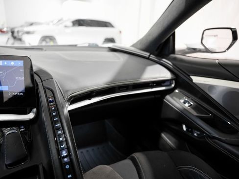 Used 2020 Chevrolet Corvette Stingray Premium Cpe w/ 3LT Preferred Equipment Group image 23