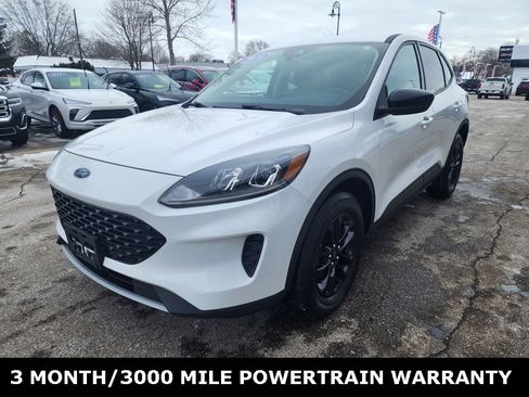 Used 2020 Ford Escape SE Sport image 1