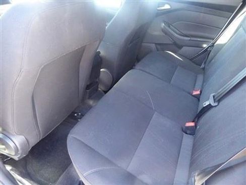 Used 2018 Ford Focus SE image 16