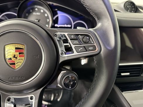 Certified 2023 Porsche Cayenne Turbo AWD/4WD image 39