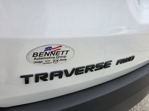 Used 2023 Chevrolet Traverse RS AWD/4WD image 16